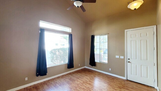 Foto del edificio - 6252 Huntington Ridge Ave