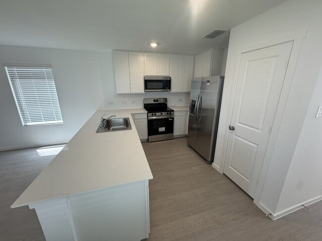 Building Photo - 6311 Whimbrel Wy