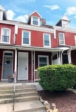 Building Photo - 820 4th St