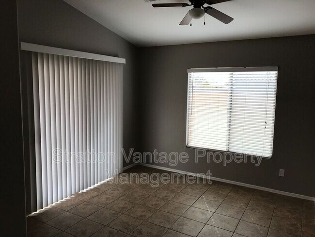 Foto del edificio - 14027 N 178th Ave
