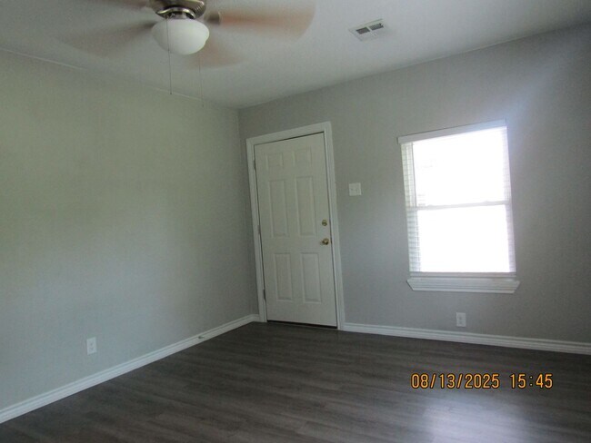 Building Photo - Move In Special: $200 off on The First Ful...