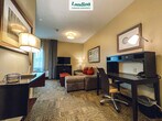 Foto principal - 9901 United Dr