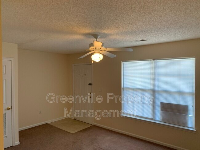 Building Photo - 3001 MacGregor Downs Rd
