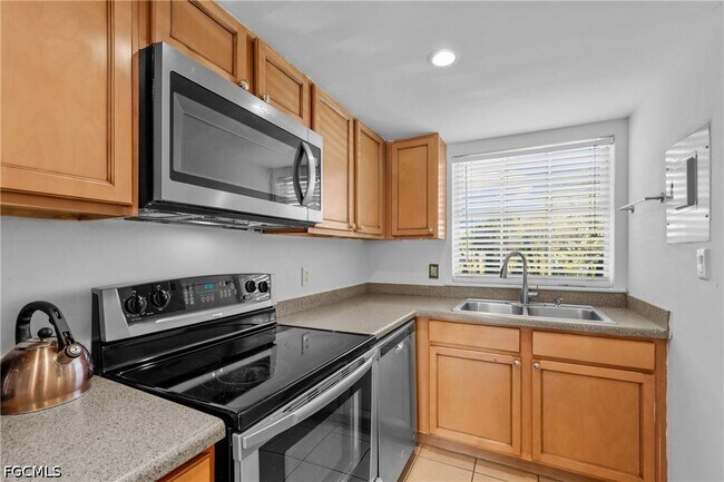 Foto del edificio - 864 Courtington Ln