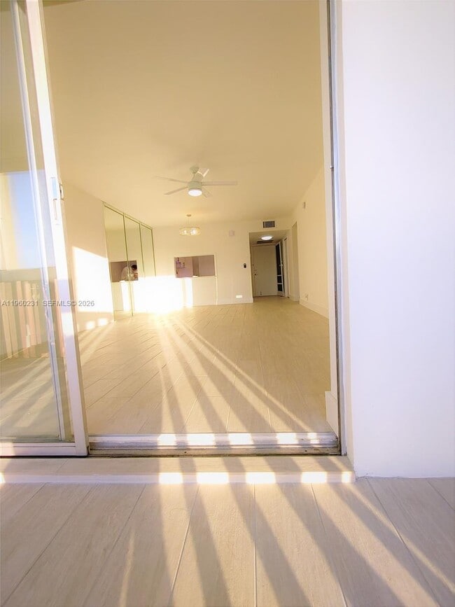 Foto del edificio - 215 SE 3rd Ave