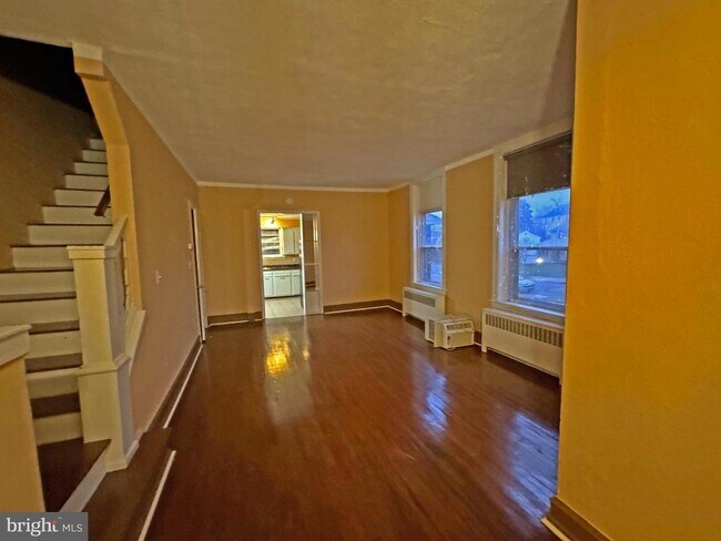 Building Photo - 204 Leonard Dr