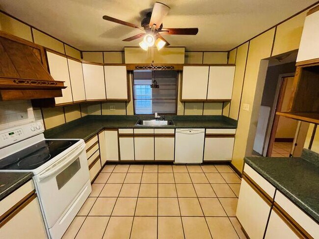 Foto del edificio - 4026 Talwell Dr SW