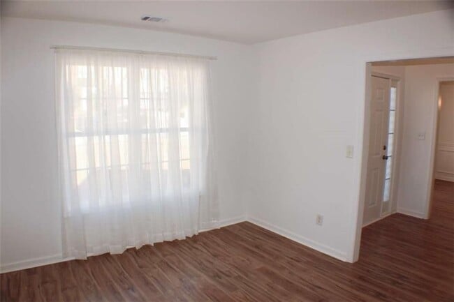 Building Photo - 1060 Grace Dr