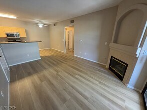 Building Photo - 8250 N Grand Canyon Dr