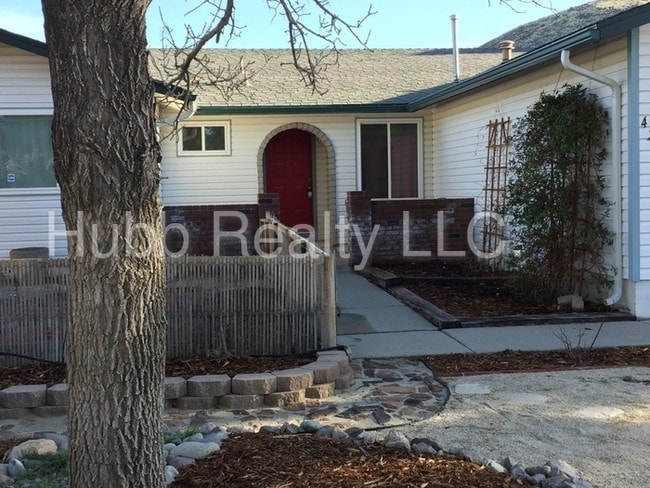 Building Photo - 4230 Sierra Madre Dr