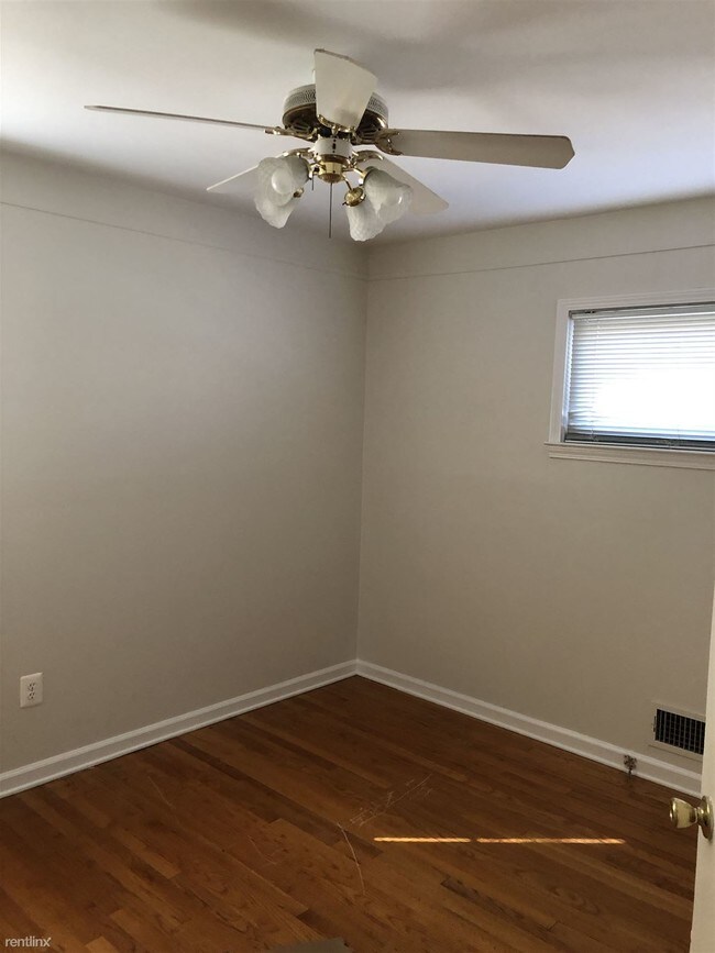 Foto del edificio - 3 br, 1 bath House - 24612 Cottage Ln