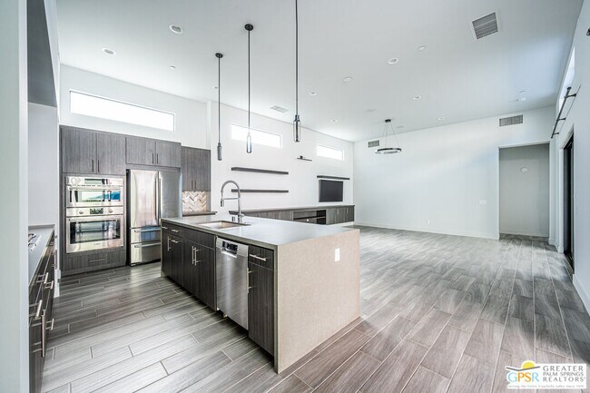 Building Photo - 2759 Mystic Mountain View