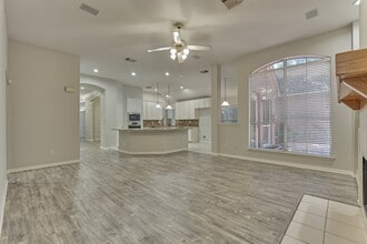 Building Photo - 51 S Crossed Birch Pl