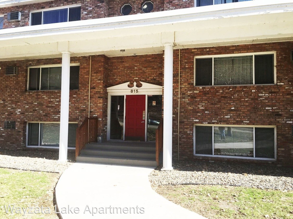 412 Wayzata Blvd E, Wayzata, MN 55391 Room for Rent in Wayzata, MN