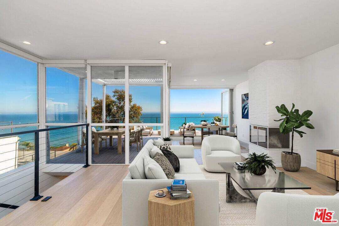 Primary Photo - 18125 Coastline Dr