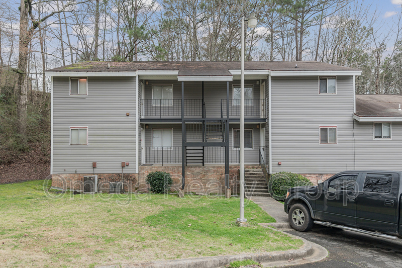 Primary Photo - 1700 14th Ave E