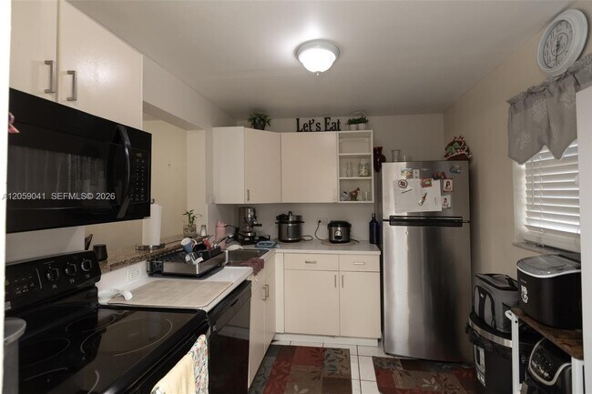 Foto del edificio - 10425 SW 112th Ave
