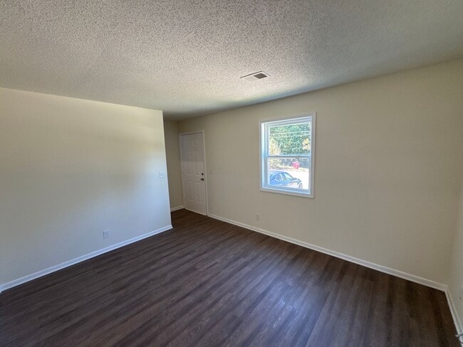 Foto del edificio - 3921 Grand Ave