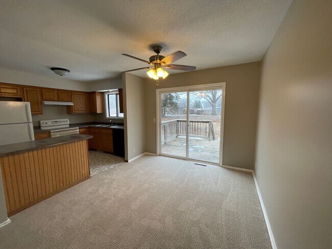 Foto del edificio - 16110 Hickory St