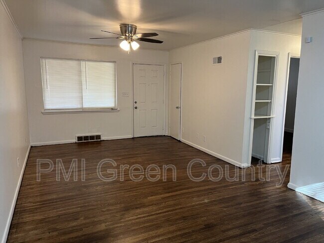 Foto del edificio - 1524 E 53rd St N