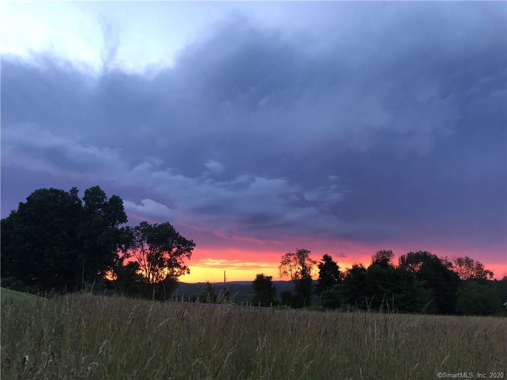 Foto principal - 76 Parmalee Hill Rd