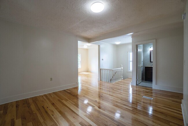 Foto del edificio - 417 Cherry St