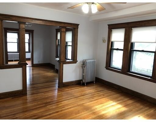 Building Photo - 23-25 Phipps St
