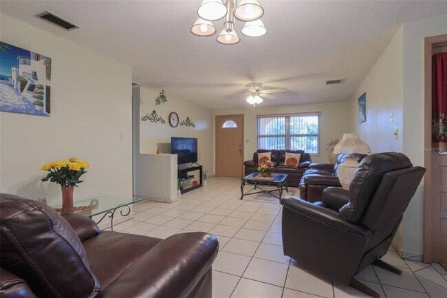 Foto del edificio - 1623 Dartmouth Dr