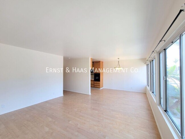 Foto del edificio - 1250 E Ocean Blvd