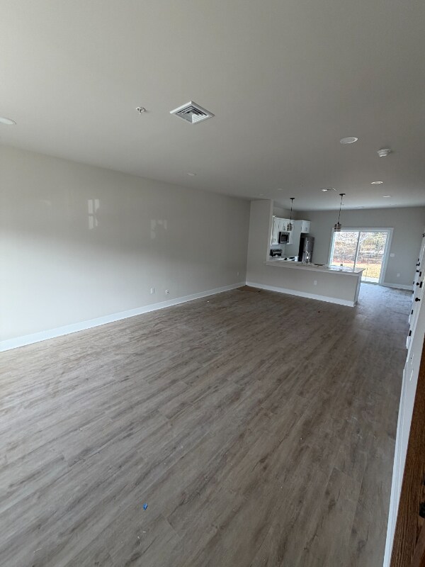 Building Photo - 1411 Greenview Dr