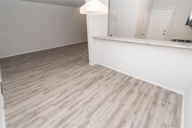Building Photo - 24506 Volta Gardens Ct