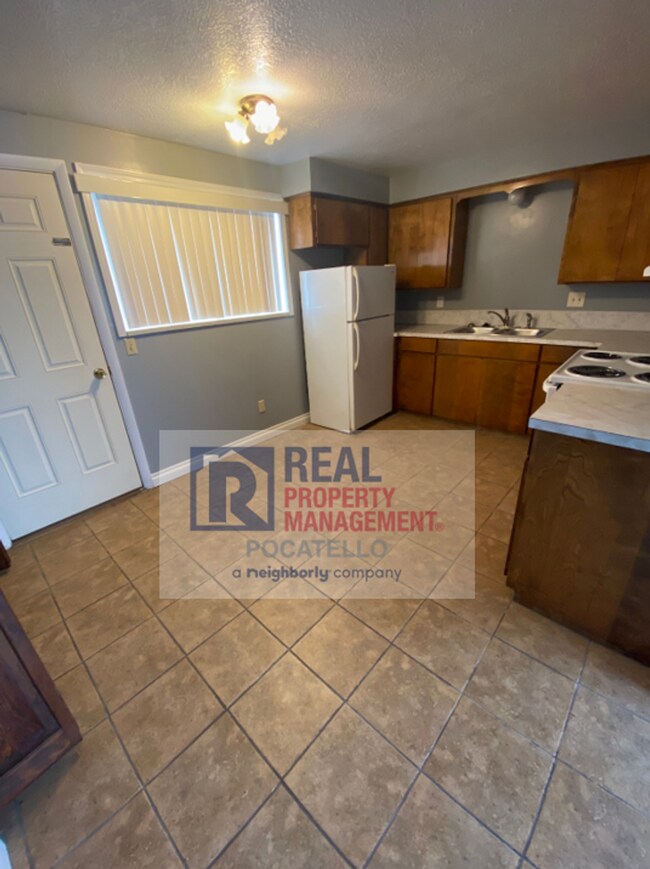 Foto del edificio - 951- 955 Renee Ave