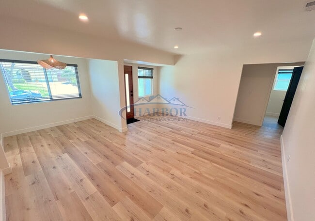 Foto del edificio - 2059 Jaybrook Dr