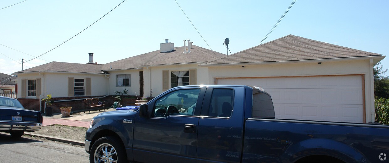 Building Photo - 1529-1531 Santa Clara St