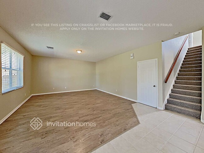 Foto del edificio - 345 Oak Springs Dr
