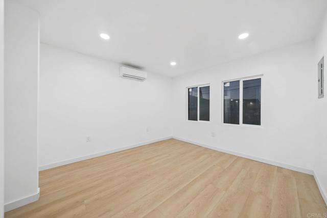 Foto del edificio - 1946 E 16th St