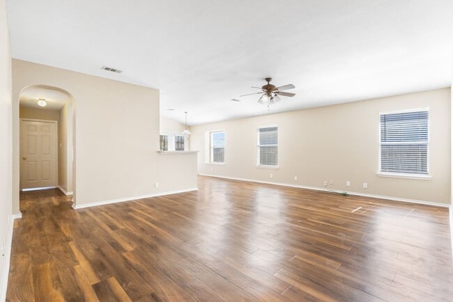 Building Photo - Well-Maintained 3-Bedroom Home – Ideal for...