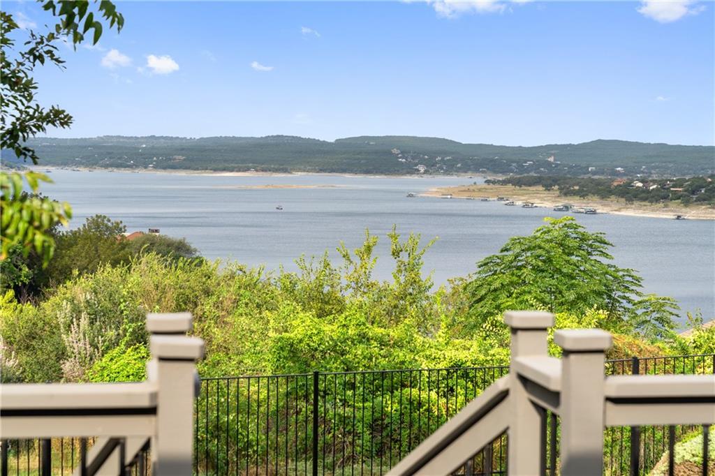 Primary Photo - 129 Lakeway Dr