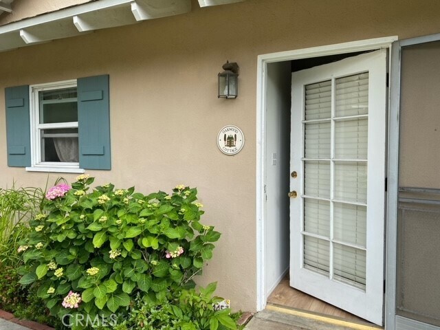 Foto del edificio - 4457 Oakwood Ave