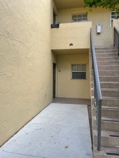 Foto del edificio - 600 Cypress Club Way