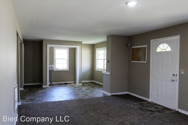 Building Photo - 3 br, 1 bath House - 508 W Fordyce