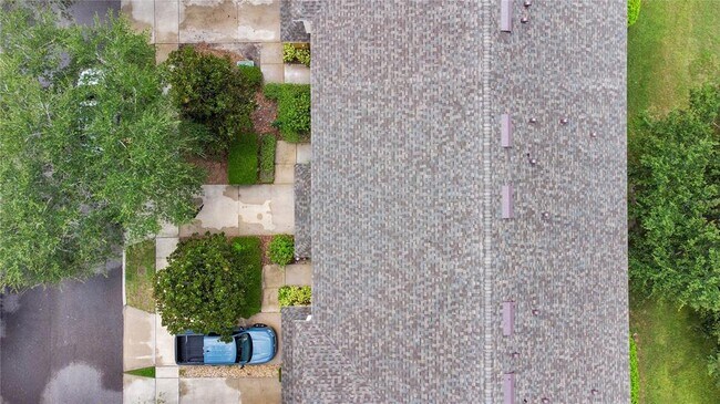Foto del edificio - 668 Fortanini Cir