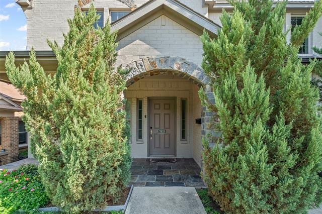 Building Photo - 3818 W 7th St