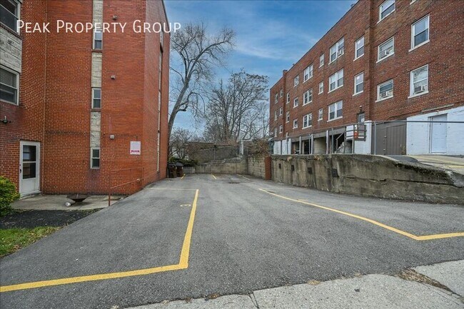 Foto del edificio - 2802 Digby Ave