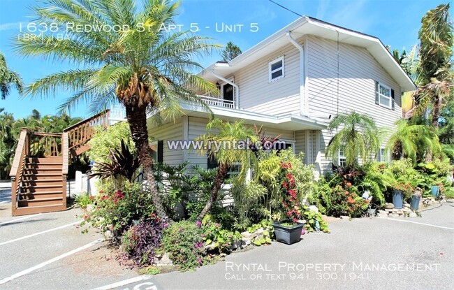 Building Photo - 1638 Redwood St