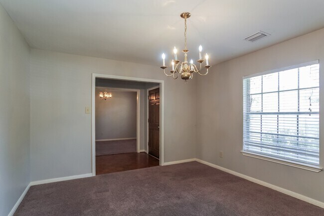 Building Photo - 19323 Bristlestar Dr