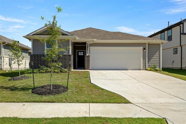 Building Photo - 224 Kickapoo Ln