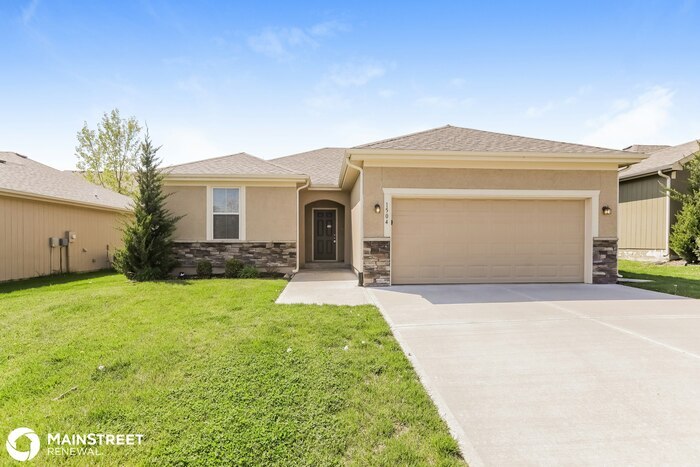 Foto principal - 1504 NE Jaclyn Dr, Grain Valley, MO 64029