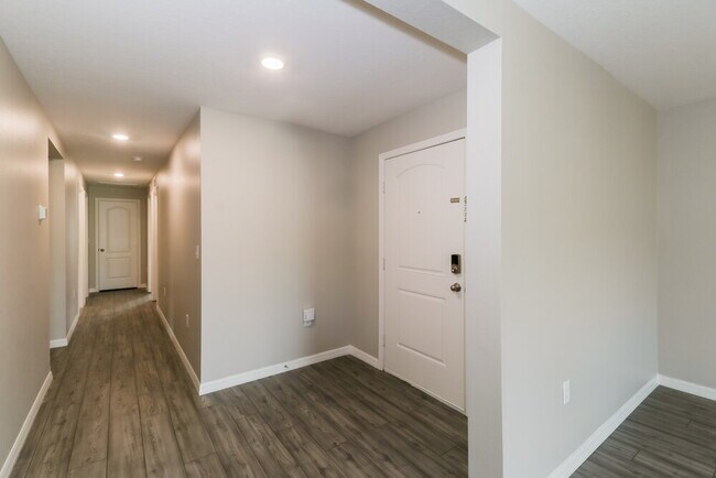 Building Photo - 9563 Southern Charm Cir