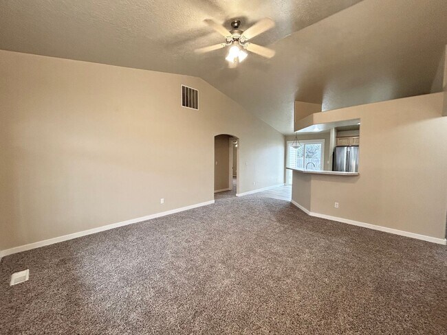 Foto del edificio - 4 Bedroom Nampa Home In Great Location!